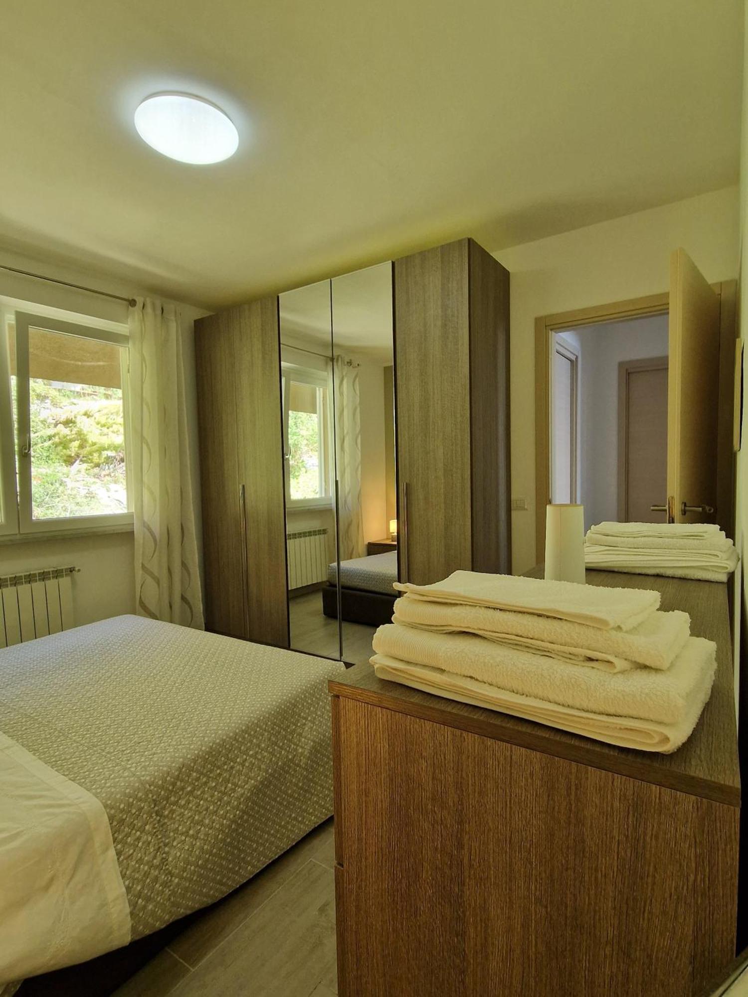 Appartement La Finestra Sul Golfo à Ospedaletti Extérieur photo